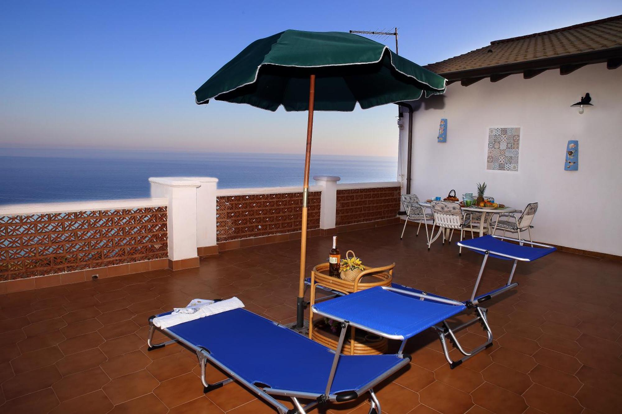 Villa Yellow House Ликата Номер фото
